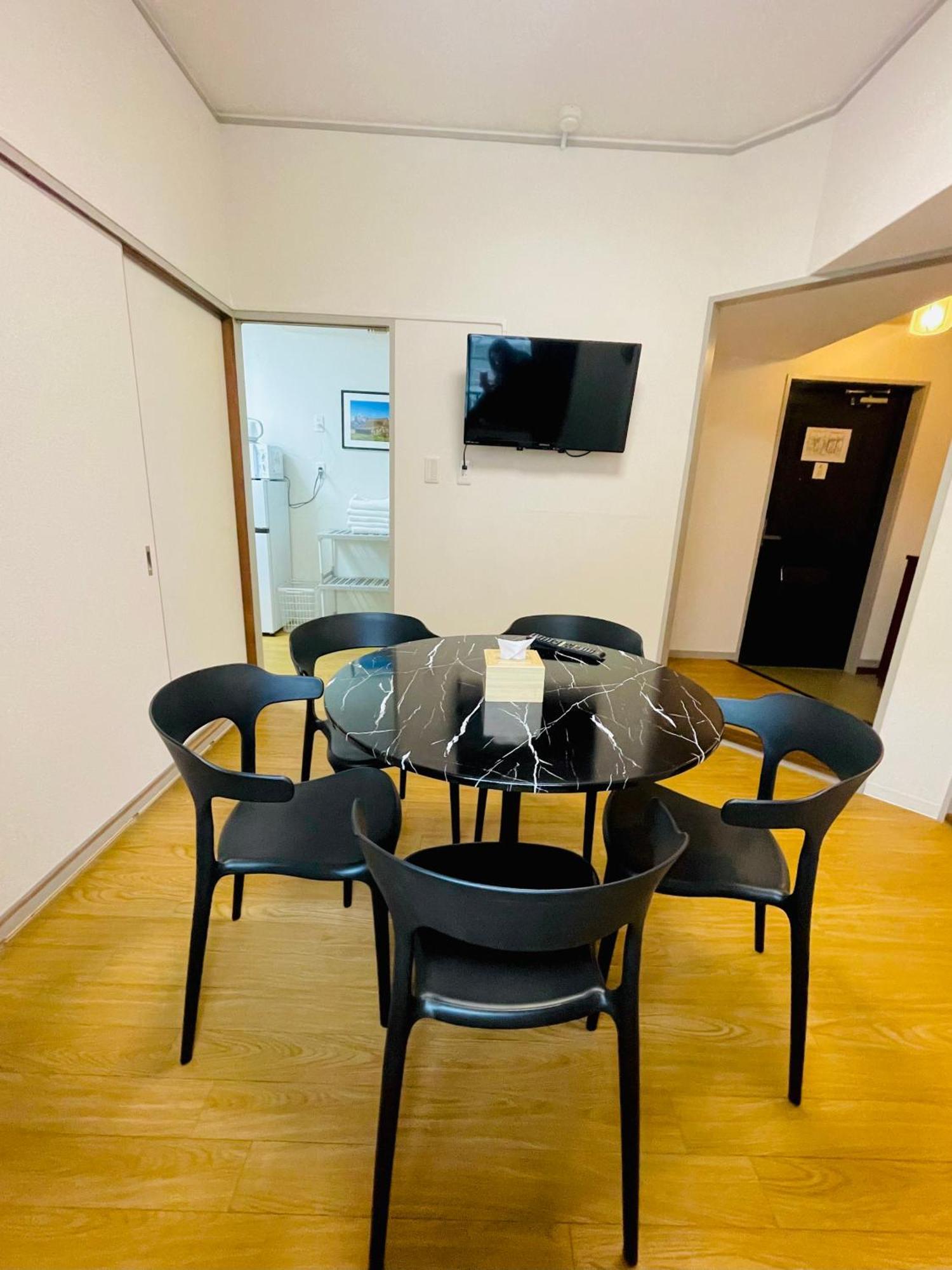 嵐 難波西 民宿 Bed And Breakfast Ósaka Pokoj fotografie